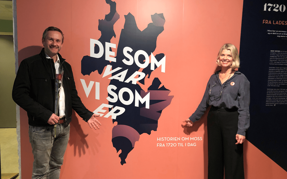 Henrik, prosjektleder i Konsis, sammen med Bjørg, kurator og ansvarlig for utstillingen på Moss by- og industrimuseum